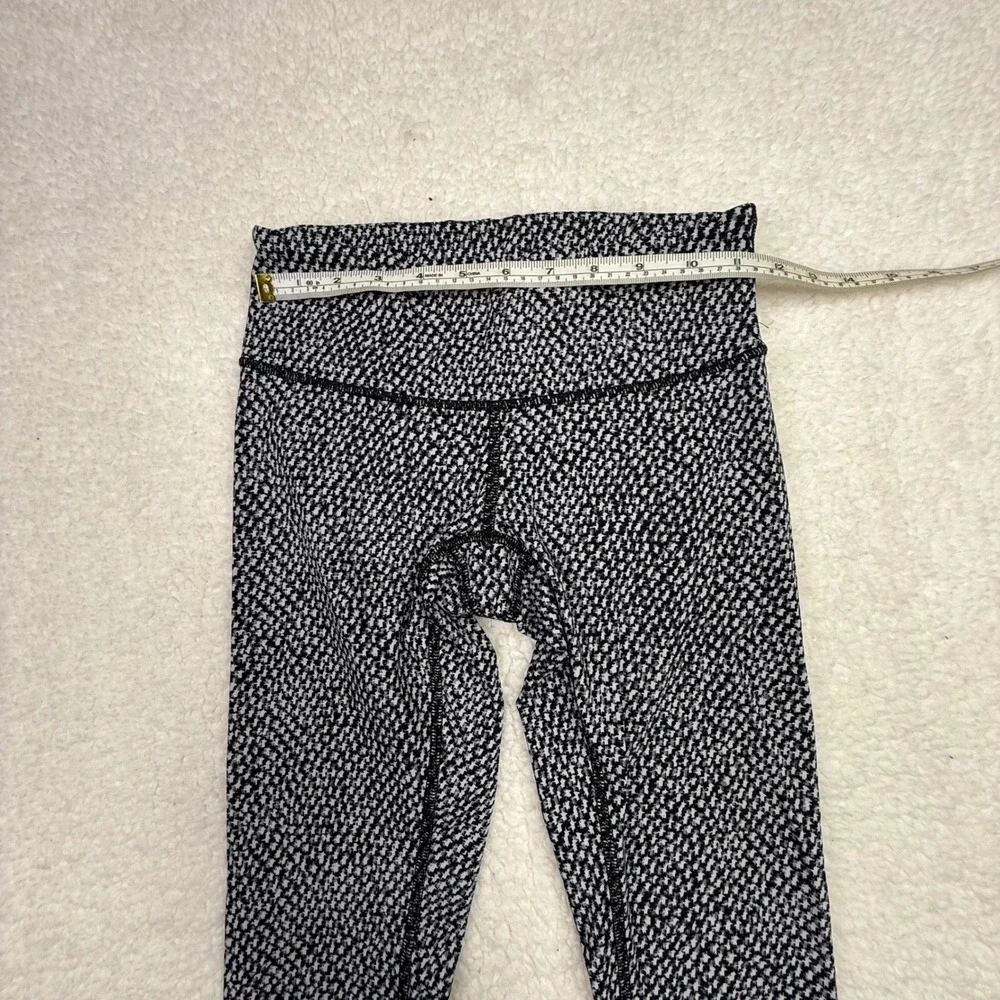 Lululemon Align High Rise Crop Leggings Black White Snake Print Size‎ 4
